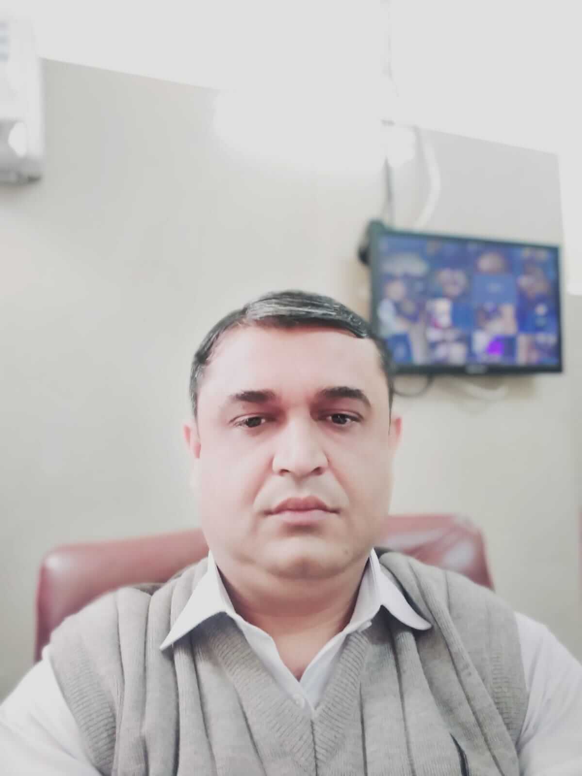 Dr. Arjan Kumar